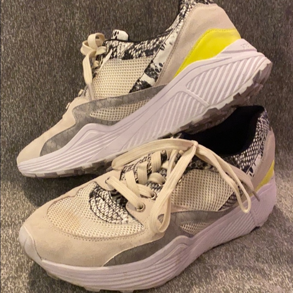 Steve Madden Sneakers